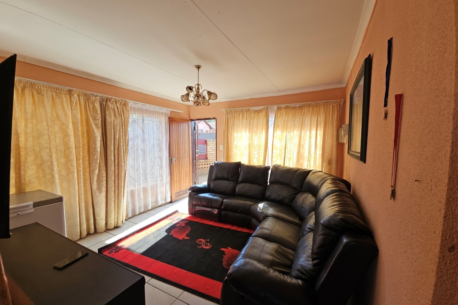 3 Bedroom Property for Sale in Tlhabane West North West